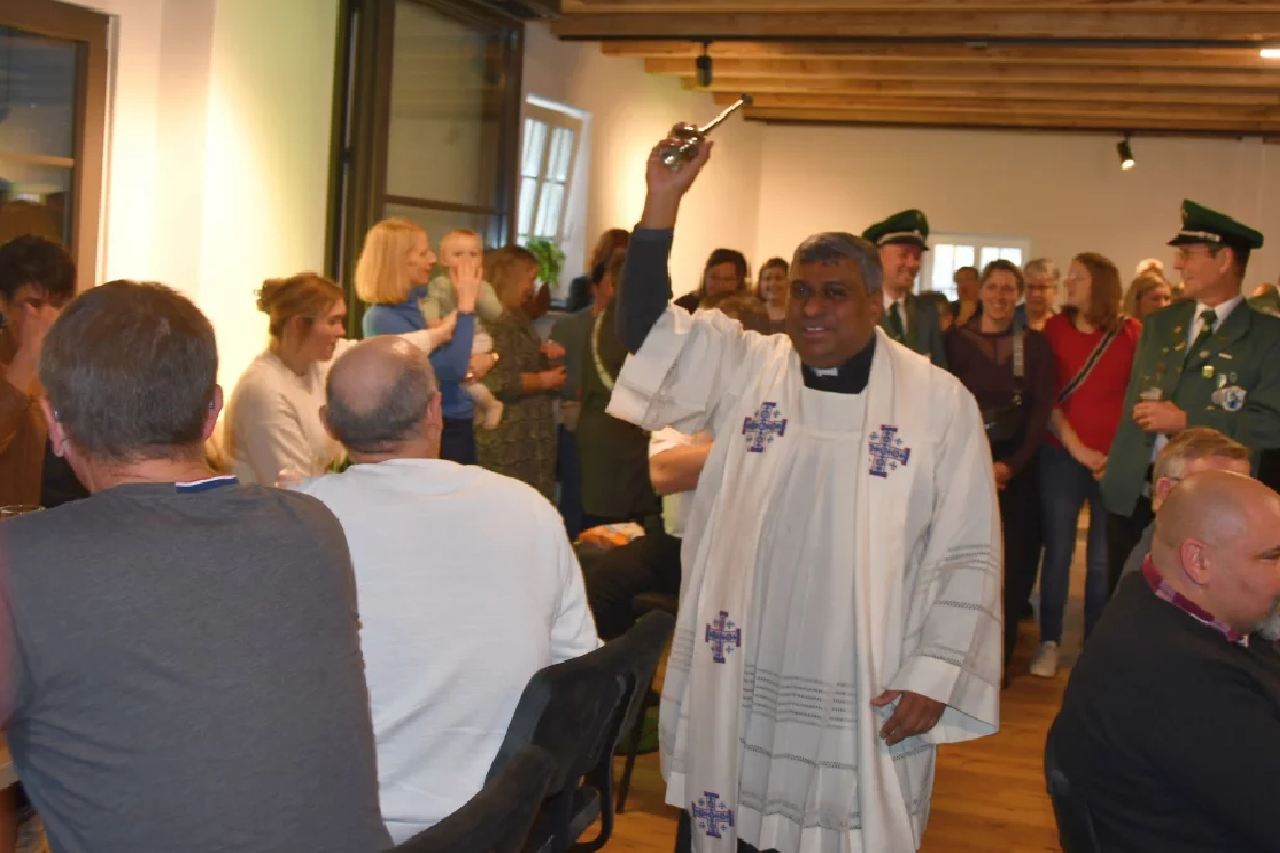 LokalPlus: Multifunktionaler Raum in der Schützenhalle Heggen ist Gemeinschaftsprojekt