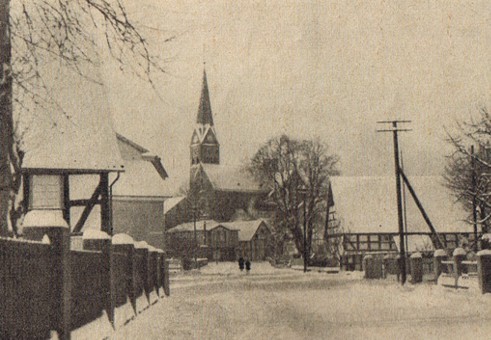 Heggen... im Winter Blick zur Kirche